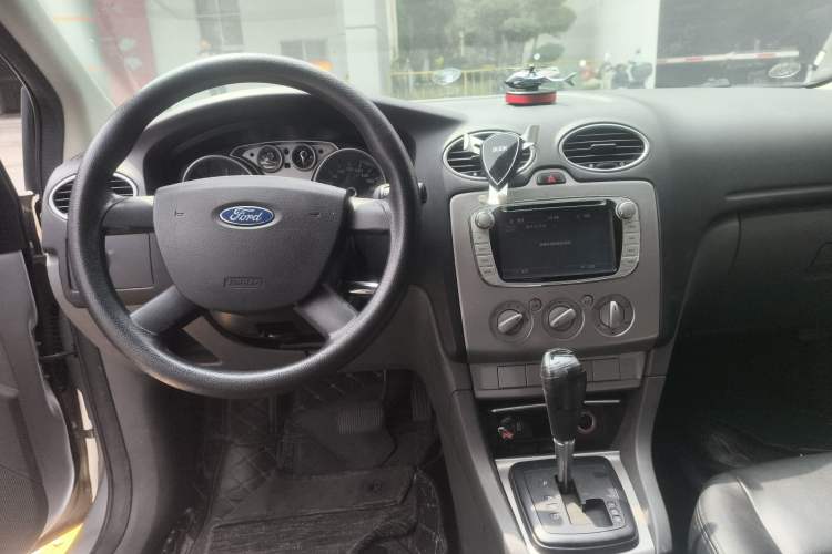 Used Ford Focus 2013 Hatchback Classic 1.8L Automatic Base Model