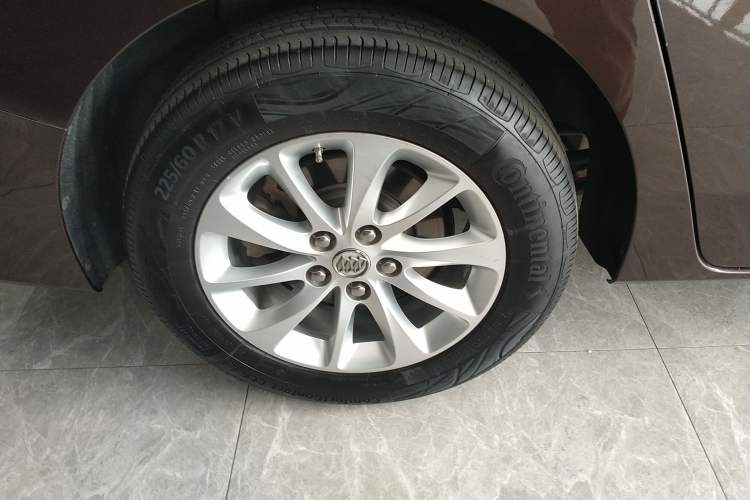 Used Buick GL8 2017 ES 28T Comfort Model China V Standard