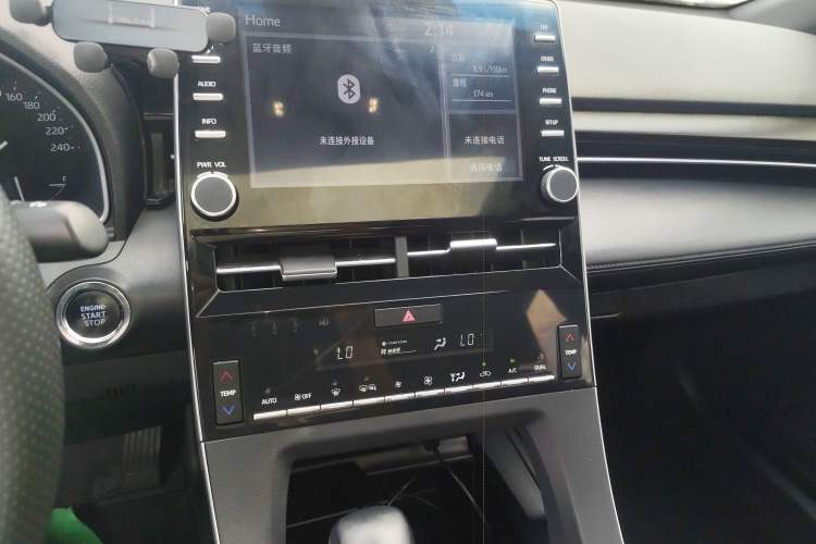 Used Toyota Avalon 2019 2.0L Luxury Edition China VI Standard Audio And AC Panel