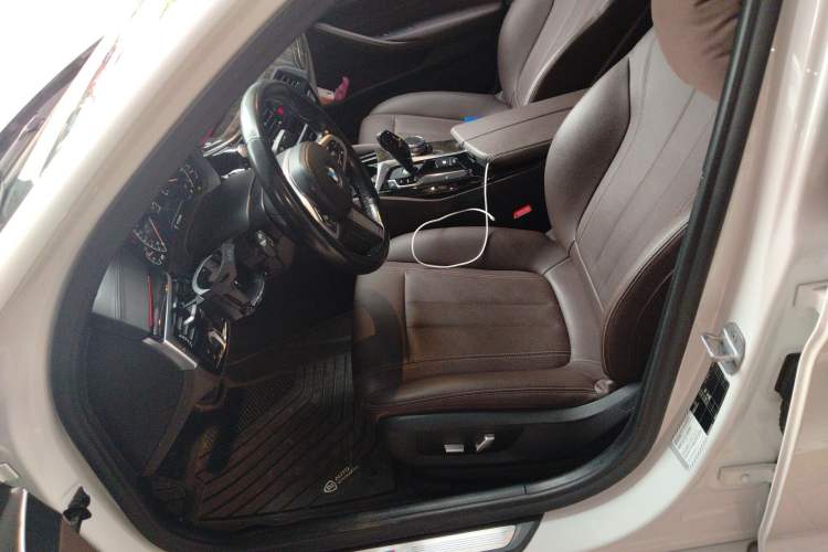 Used BMW 5 Series 2019 525Li M Sport Package Left Front Seat