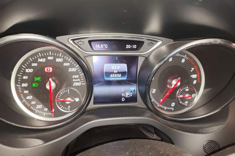 Used Mercedes-Benz GLA 2019 GLA 200 Dynamic Edition Odometer Close Up