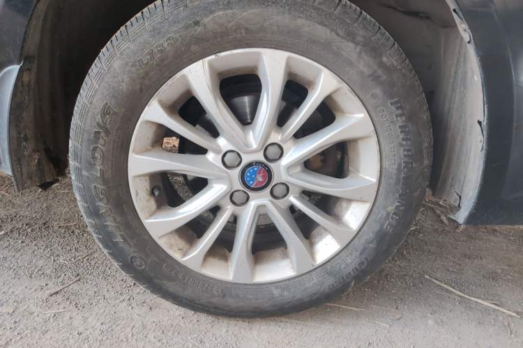 Used Geely Auto Ocean 2014 1.5L Manual Overdrive Trim Right Front Wheel Hub