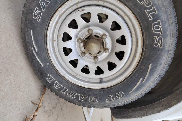 Used Great Wall Wingle 5 2013 2.4L European Version Two-Wheel Drive Elite Edition Big Double Cab – 4G69S4N