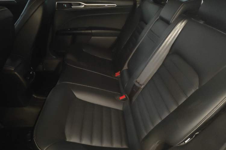 Used Ford Mondeo 2018 EcoBoost 180 Smart Control Fashion Model China VI Standard
