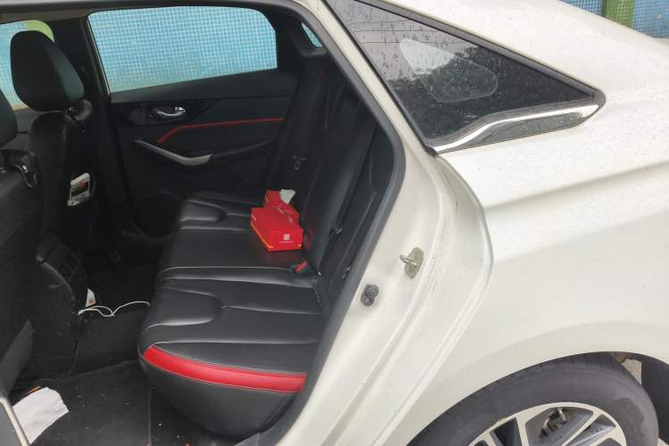 Used Venucia D60 2018 1.6L CVT Smart Connect Elite Edition