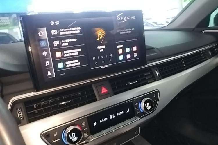 Used Audi A4L 2022 40 TFSI Luxury Dynamic Model
