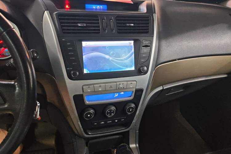 Used Geely Auto GX7 2013 2.0L Automatic Prestige Edition