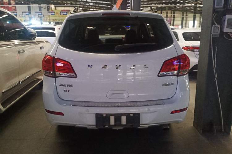 Used Haval H6 2016 Upgraded Model 1.5T Manual Two-Wheel Drive Elite Version
