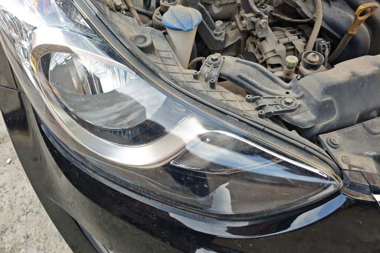 Used Hyundai Elantra (5th Generation / Langdong) 2012 1.6L Manual Fashion Edition