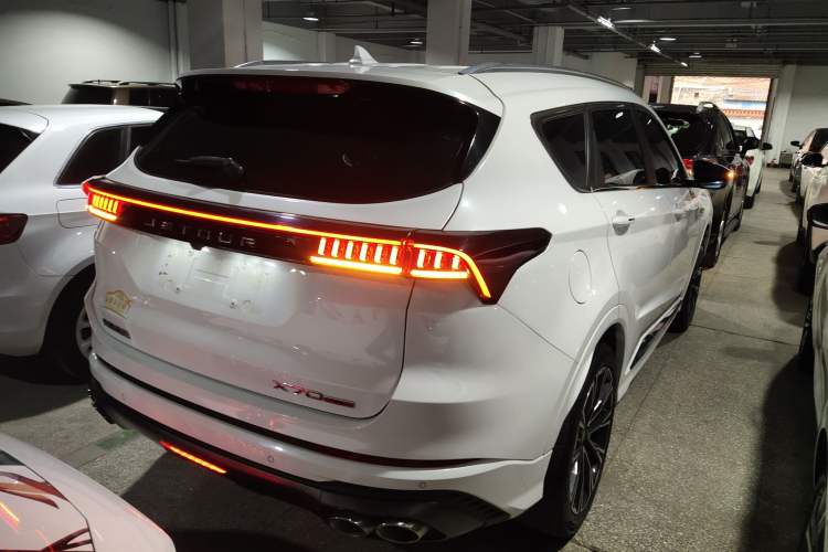 Used JETOUR X70 PLUS 2023 1.6T DCT Stronger PLUS 5-seater