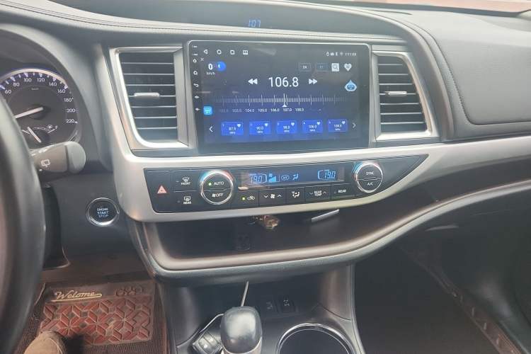 Used Toyota Highlander 2018 2.0T Four-Wheel Drive Luxury Version 7 Seats China VI Standard