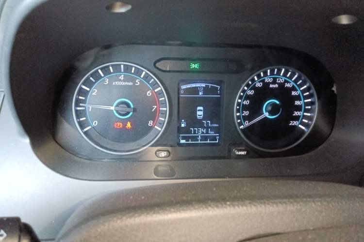 Used FORTHING Joyear S50 2014 1.5L Manual Luxury Model
