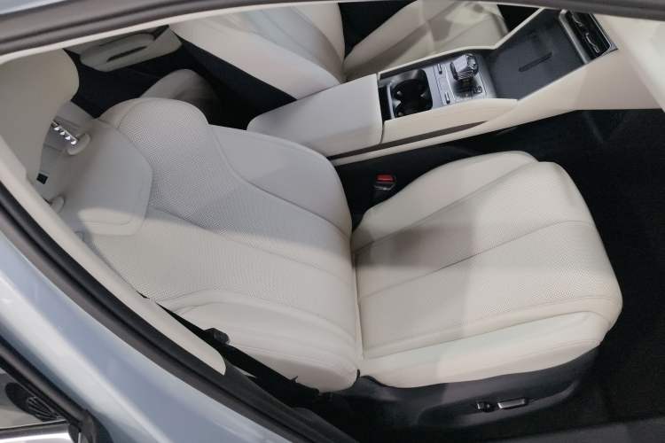 Used BYD Qin L 2024 DM-i 120KM Beyond Model