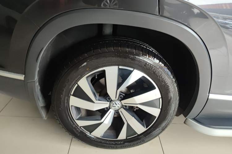 Used Volkswagen Tayron 2019 330TSI Two-Wheel Drive Luxury Model China VI Standard
