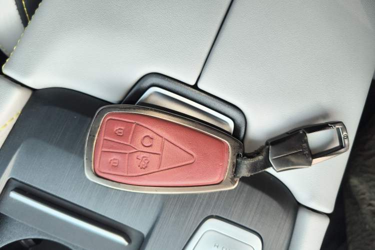 Used Changan CS75 PLUS iDD 2023 ZhiDian iDD Smart Leading Model