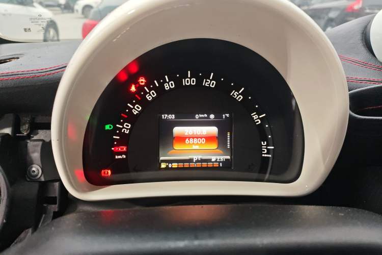 Used smart fortwo 2016 0.9T 66kW Hardtop Pioneer Edition
