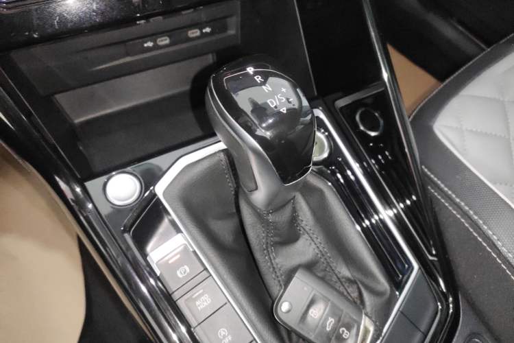 Used Volkswagen Tayron 2023 300TSI Two-Wheel-Drive Luxury Plus Advanced Edition