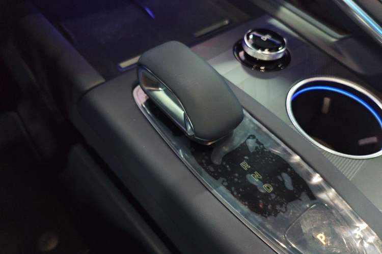 Used Zeekr 001 2026 Model 103° Rear-Drive Max Version Gear Lever