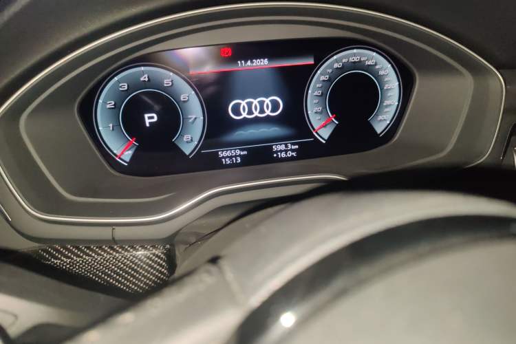 Used Audi A4L 2020 45 TFSI quattro Prestige Dynamic Edition Odometer Close Up