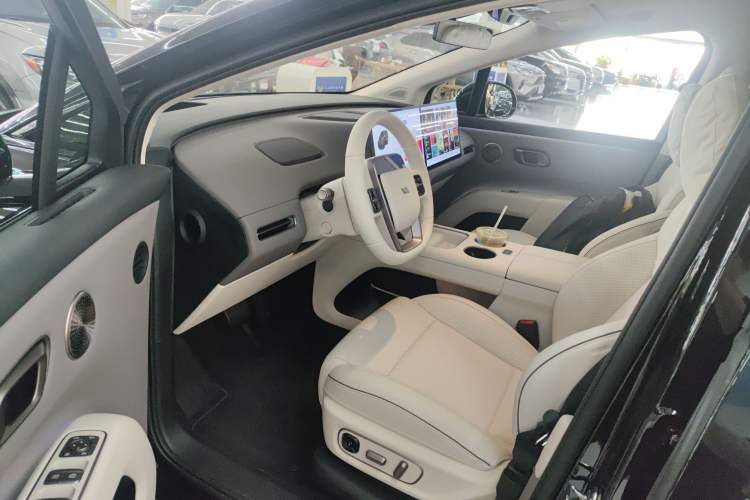 Used Li Auto i8 2025 Model Standard Version Driver Seat