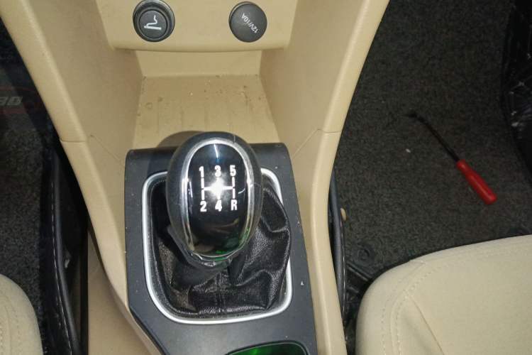 Used Baojun 730 2016 1.5L Manual Value Edition 7 Seats China V Emission Standard