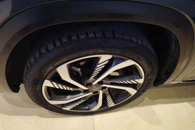 Used Geely Auto Monjaro L 2021 2.0TD DCT EVO Two-Wheel Drive Smart Luxury Version
