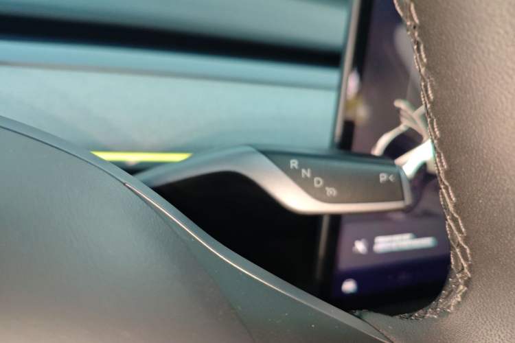 Used Tesla Model Y 2024 Rear-Wheel-Drive Version
