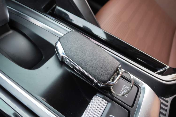 Used Kia Sportage R 2021 Ace 2.0L Splendid Edition
