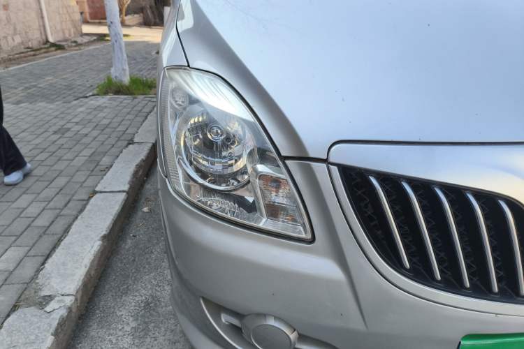 Used Foton MP-X E 2017 2.0L New Express Long Wheelbase 4Q20M Right Front Headlight