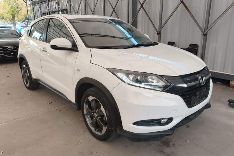 Used Honda Vezel 2017 1.8L CVT Front-Wheel Drive Pioneer Edition