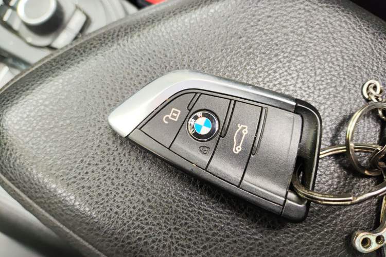 Used BMW X2 2019 sDrive20i M Sport Package China VI Emission Standard Vehicle Key