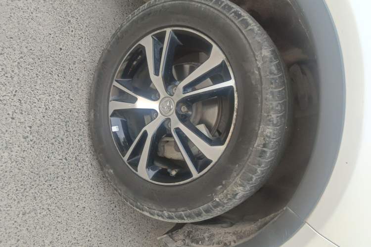 Used JMC Yusheng S330 2016 1.5L GTDi Automatic Two-Wheel Drive Prestige Edition
