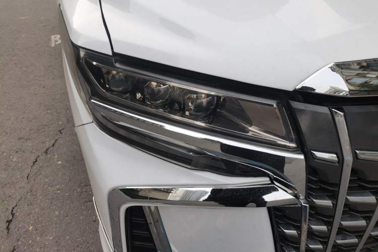 Used Toyota Alphard 2011 3.5L Luxury Edition Right Front Headlight