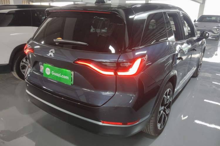 Used Nio ES8 2020 580 km Range Signature Edition Six-Seater Version Rear Right 45 Deg