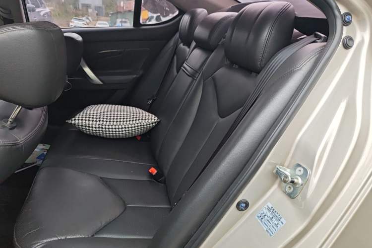 Used CHANGAN Raeton 2014 1.8T Automatic Prestige Anniversary Edition China IV Standard