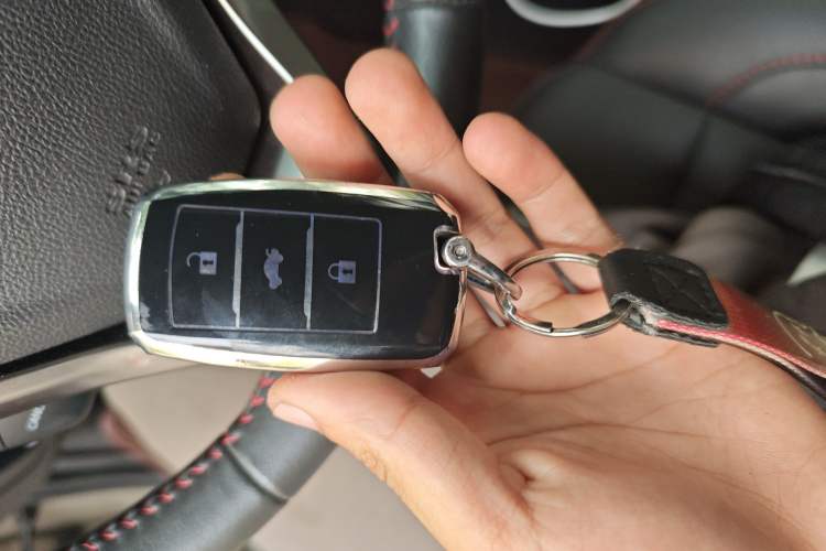 Used CHANGAN CS75 2016 1.5T Manual FENGSHANG Model