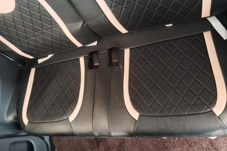 Used Wuling Hongguang MINIEV 2021 Macaron Premium Model – Lithium Iron Phosphate
