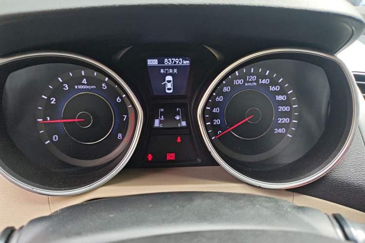 Used Hyundai Elantra (5th Generation / Langdong) 2016 1.6L Manual Luxury Model Instrument Cluster