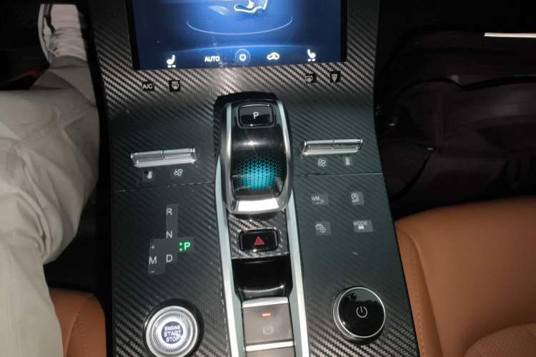 Used Chery Tiggo 8 PLUS 2021 290TGDI DCT Luxury Edition Gear Lever