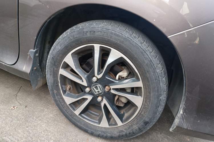 Used Honda Greiz 2016 1.5L CVT Classic Edition Right Front Wheel Hub