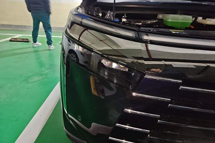 Used GAC Trumpchi E8 New Energy 2024 150km Dragon Roar Starry Night+ Right Front Headlight