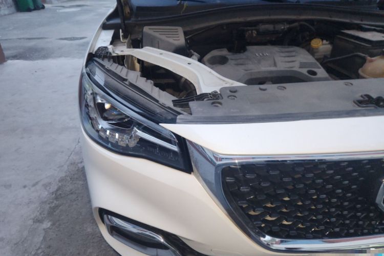 Used MG HS 2018 20T Automatic Two-Wheel Drive Hormone Passion Edition China V Standard
