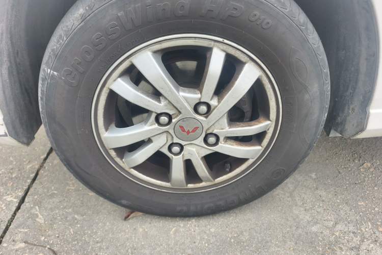 Used Wuling Hongguang 2019 1.5L S Standard Version China VI LAR
