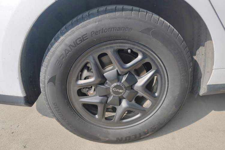 Used BYD Seal 05 DM-i 2025 DM-i Smart Drive 55KM Luxury Model Right Rear Wheel Hub