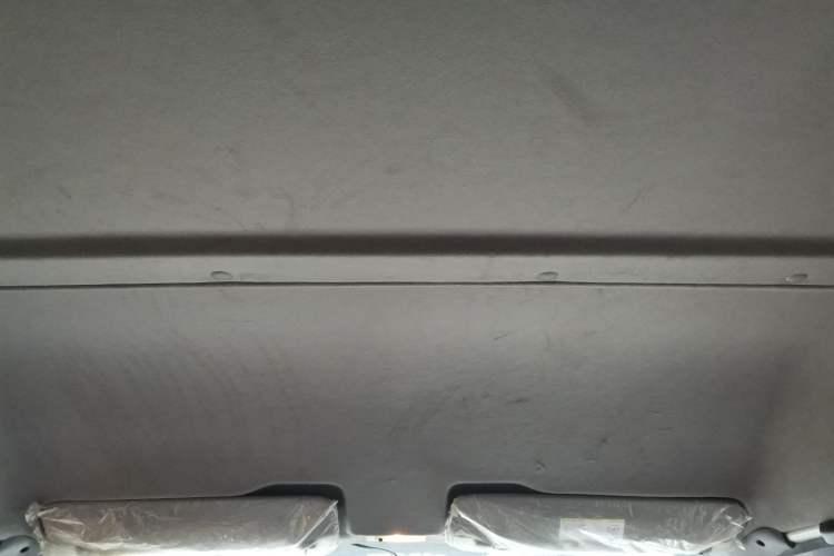 Used JMC Transit 2017 2.8T Commercial Version Short Wheelbase Mid-Roof 6/7/8-Seater JX493
