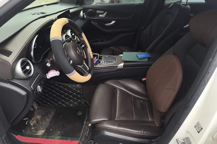 Used Mercedes-Benz GLC 2020 Facelift GLC 260 L 4MATIC Luxury Edition Left Front Seat