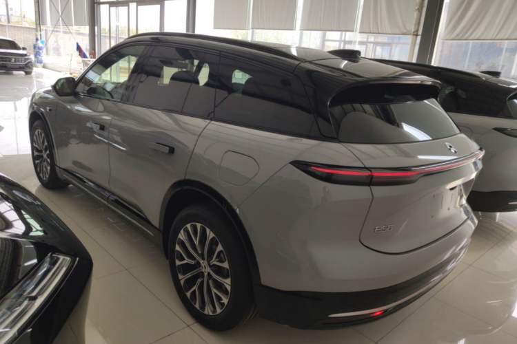 Used Nio ES6 2025 75 kWh Rear Left 45 Deg