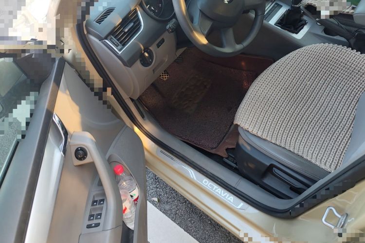 Used Skoda Octavia 2015 1.6L Manual Yijie Edition