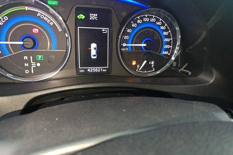 Used Toyota Corolla 2017 Revised Dual-Engine 1.8L E-CVT Elite Edition Odometer Close Up