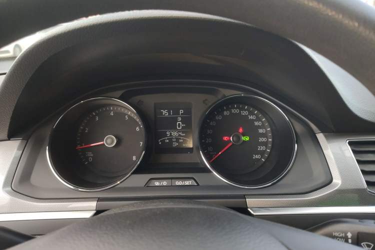 Used Volkswagen Bora 2016 1.6L Automatic Fashion Model